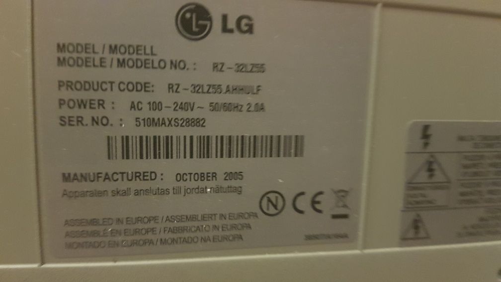 Telewizor lcd LG  RZ-32LZ55  32 cale