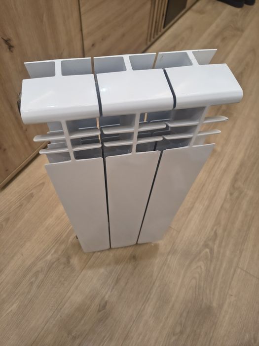 Grzejnik aluminiowy 3 żeberka kaloryfer 50 cm