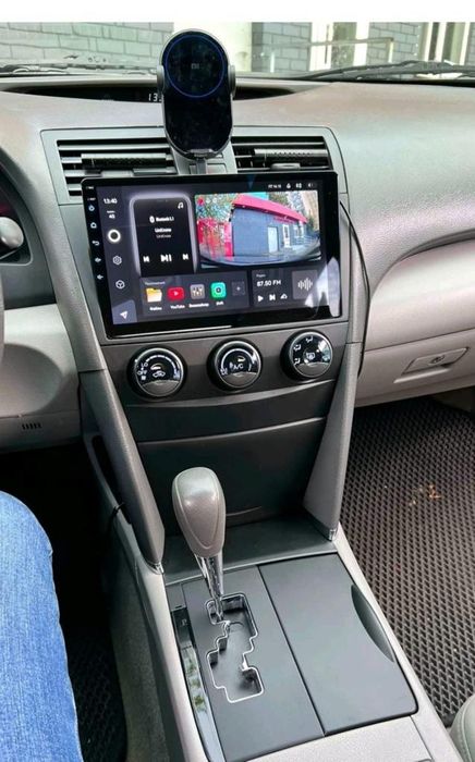 Рамка магнітоли 10 дюймів для camry40