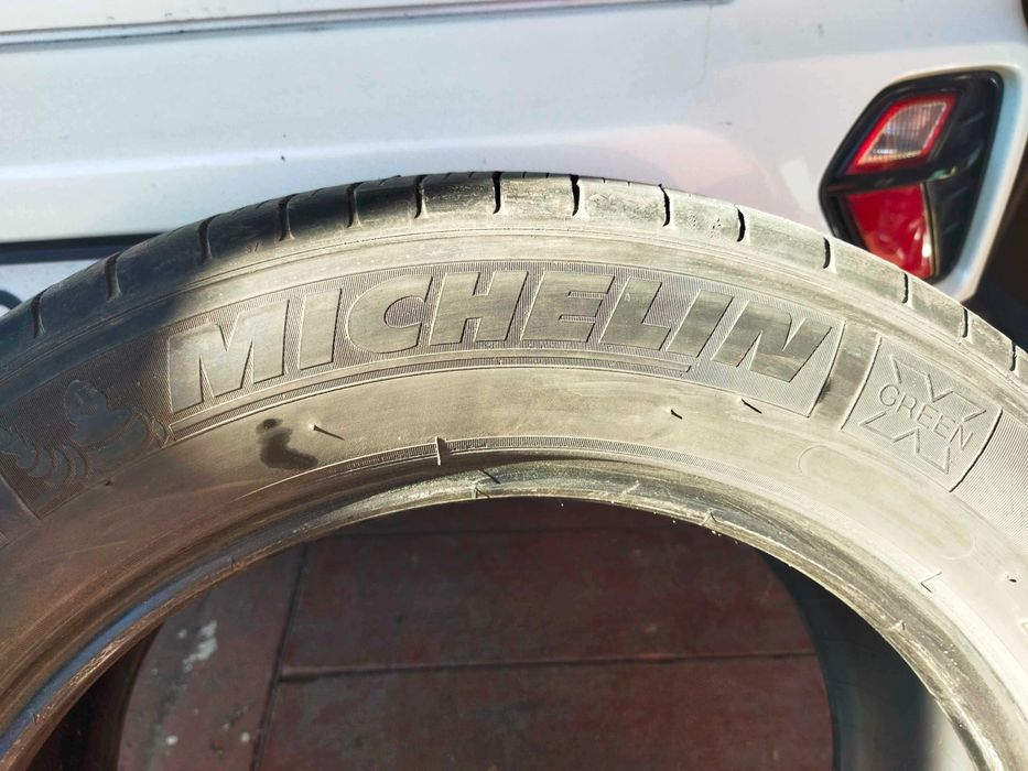 Шини колеса гума покрышки MICHELIN  235 55 17