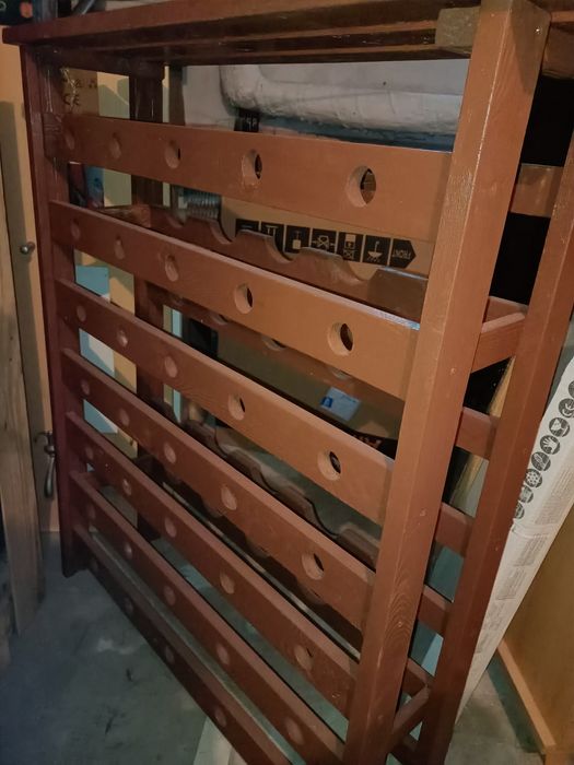 Stojak na butelki, wino