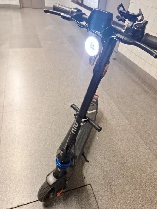 Trotinete Elétrica NIU KQi3 Pro – Excelente Estado