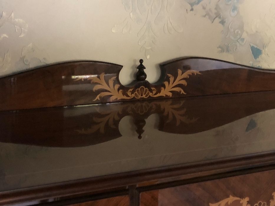 Мебель,  комод и сервант из дерева,