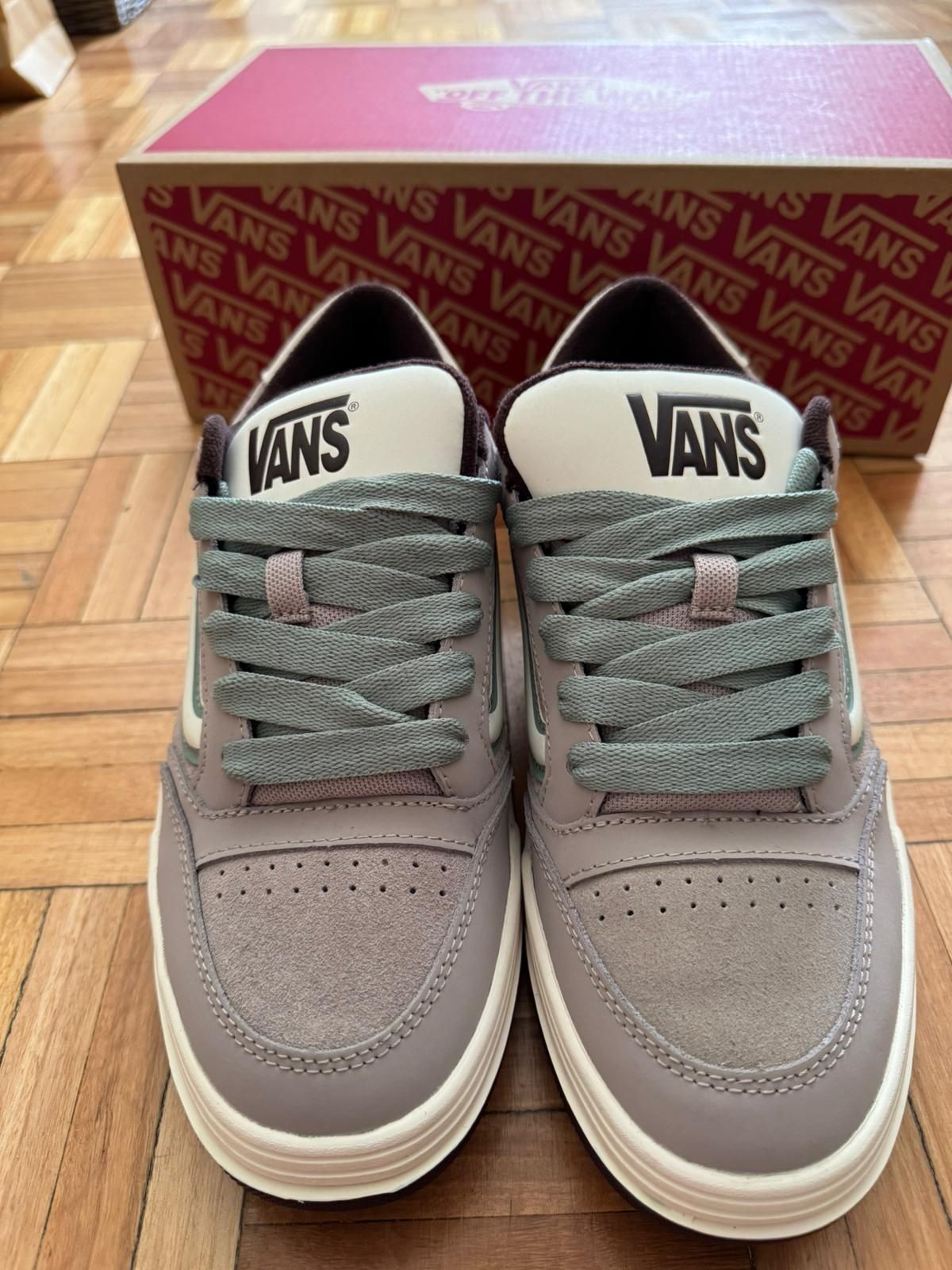 Ténis Vans Hylane cinza e turquesa