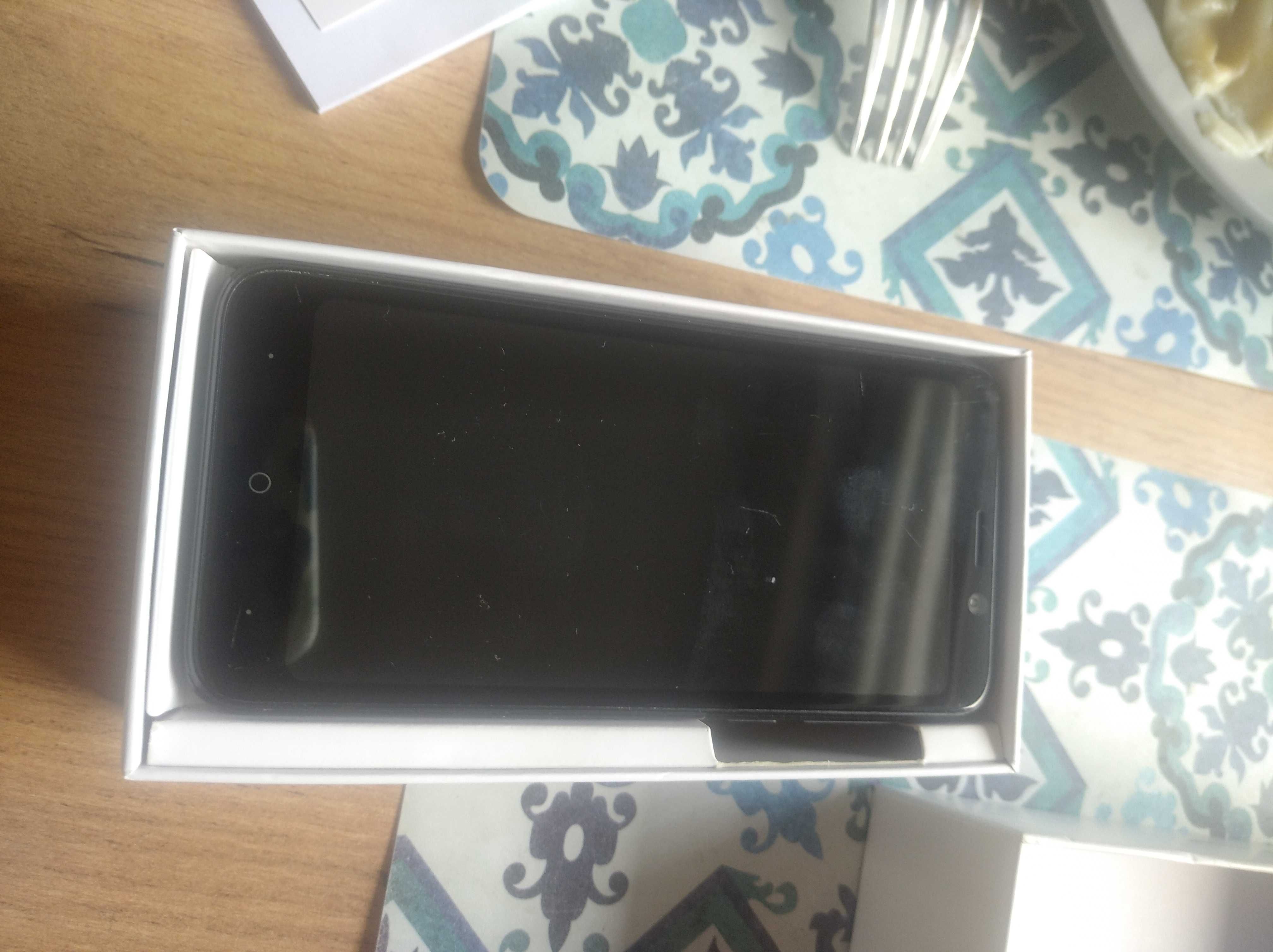 Telefon Doogee 50 L
