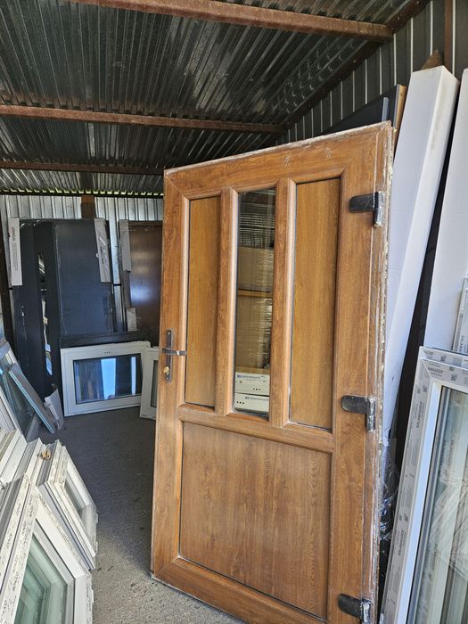 Drzwi Pcv Złoty Dąb sz103x195wys - kompletne
