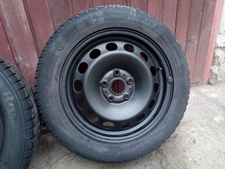 Felgi z oponami zimowym 205 55  R16 VW Golf 5,Golf ,6 Audi A4 B6 B7.Le