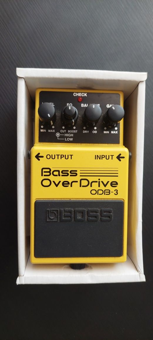Pedal para baixo Boss Bass Overdrive