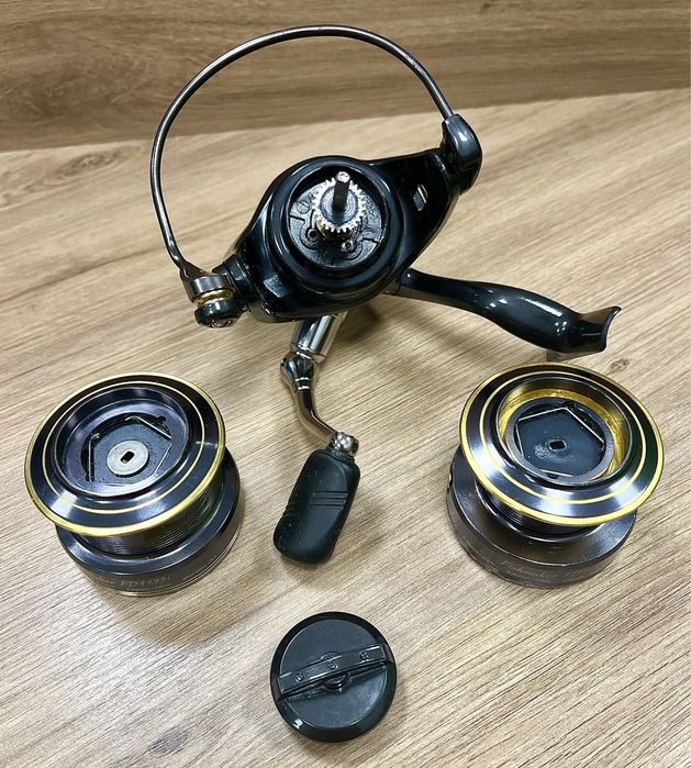 Kołowrotek wędkarski Team Dragon Fishmaker FD1135i z zapasową szpulą