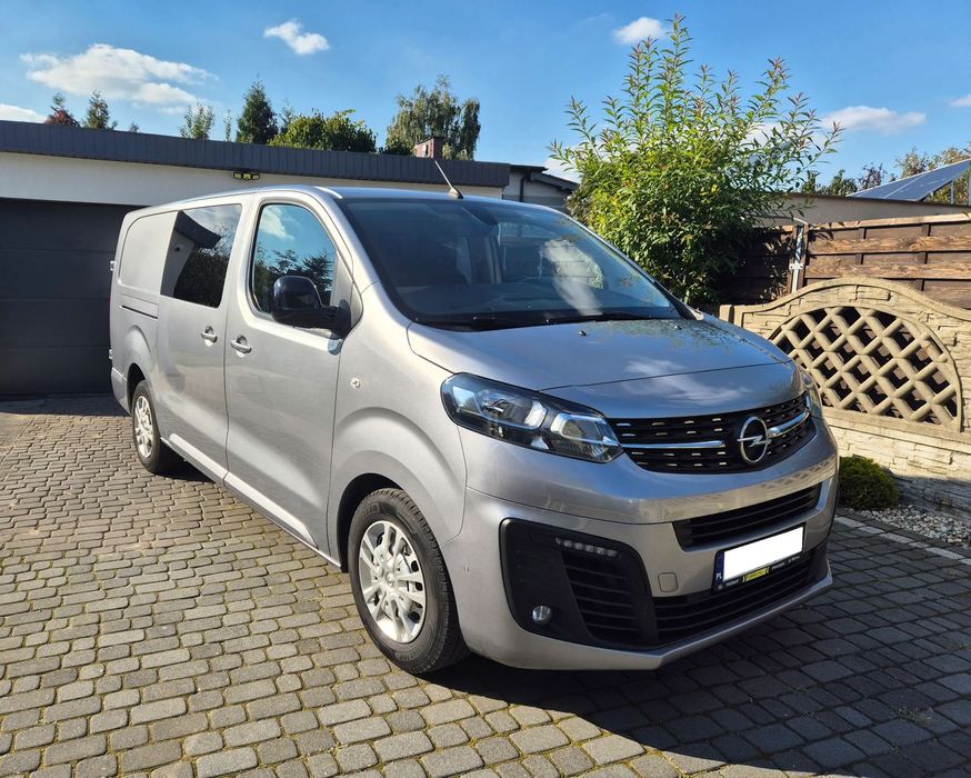 Opel VIVARO 6 OSOBOWY 2.0 LONG SALON PL BEZWYPADKOWY KLIMATYZACJA SERWIS ASO PO SERWISIE FV23% BRYGADOWY BRYGADÓWKA DOKA TRAFIC