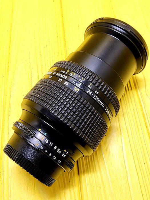Nikon 24-120mm 1:3.5-5.6D AF Nikkor