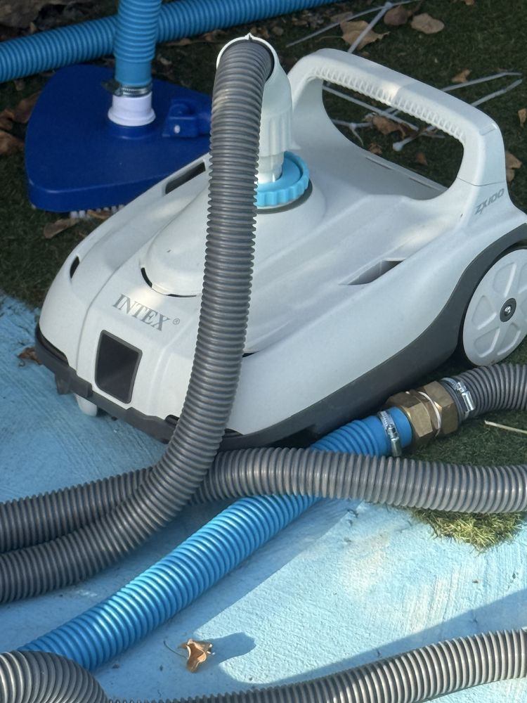Aspirador de piscina Intex