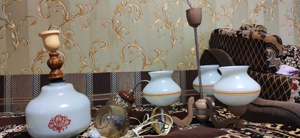 Набор люстр, лот плафонов, бра, светильники ссср