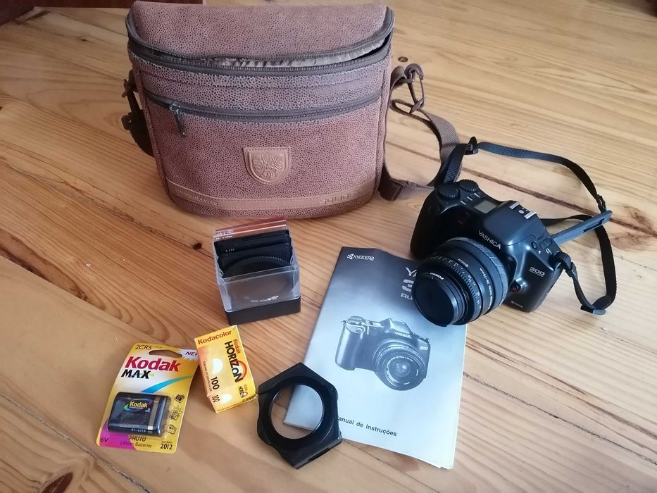 Máquina fotográfica yashica 300 auto focus