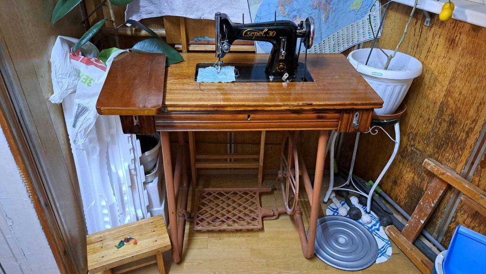 Швейная машина csepel 30