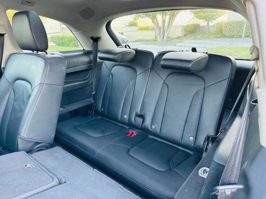 Audi Q7      2014