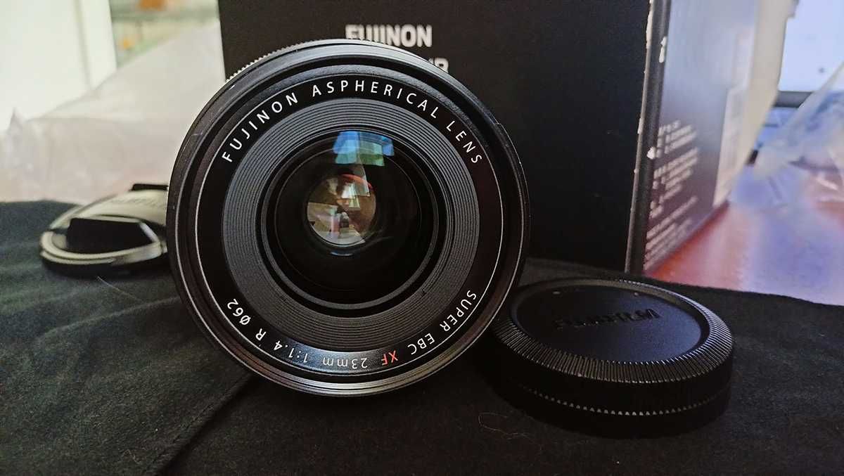 Fujifilm - EBC XF 23mm F1.4 R (c/nova) Fujinon