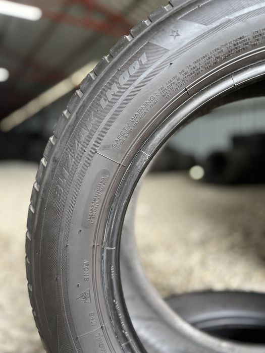 225/55 R17 2 шт. Bridgestone Blizzak LM001