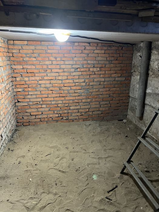 Гараж гбк «Стріла» район Еко маркет