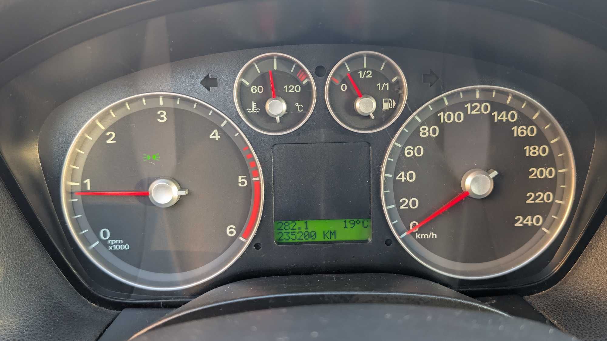 Ford Focus Mk2 kombi Ghia 1.9 TDCi | 2007 | OC/przegląd