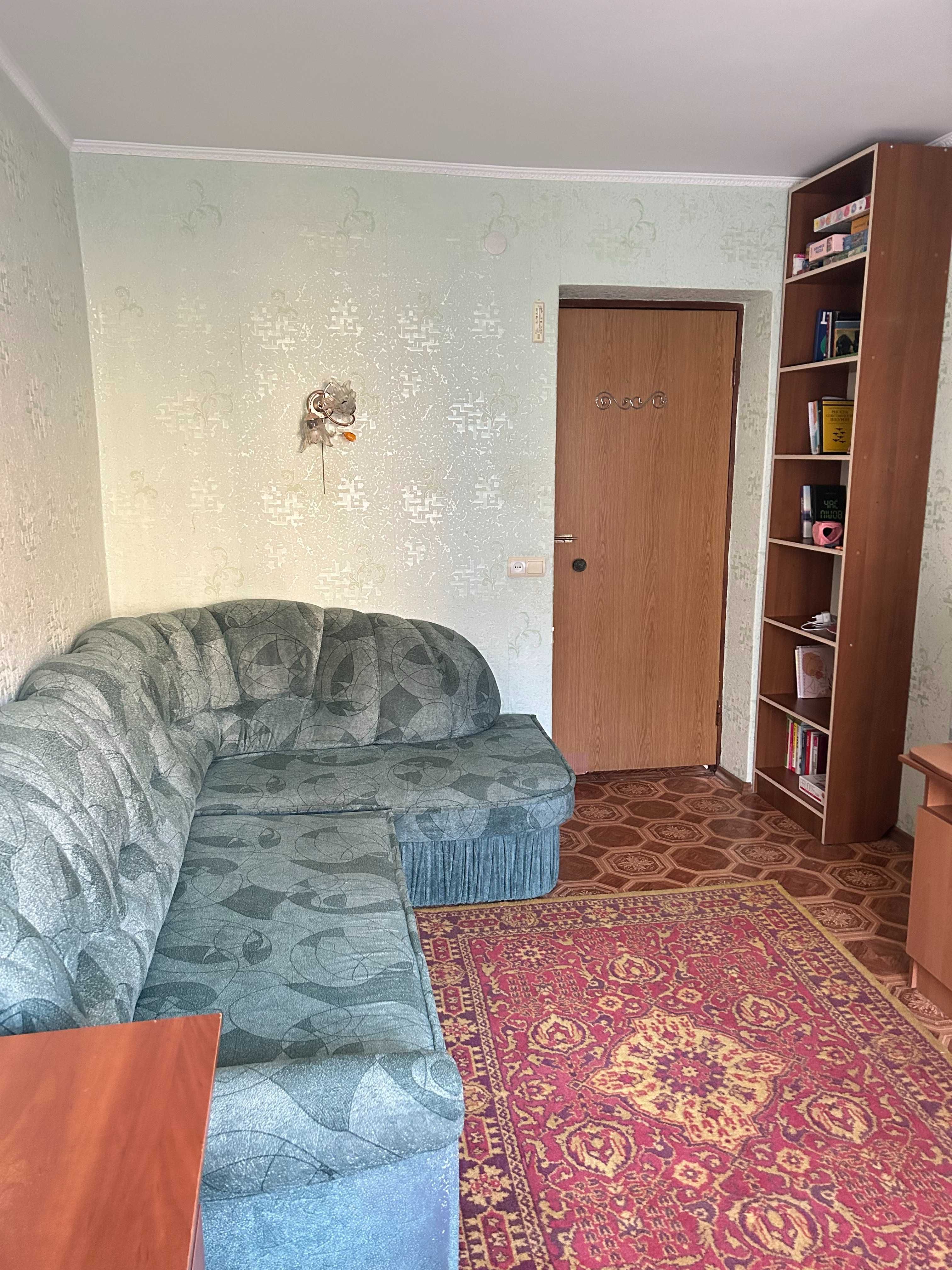 Здається кімната для дівчини, жінки, заз