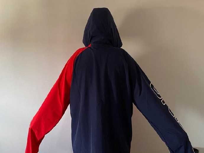 Casaco Hoddie com capuz Under Armour