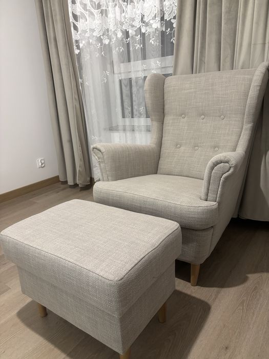 Fotel Uszak z podnóżkiem
