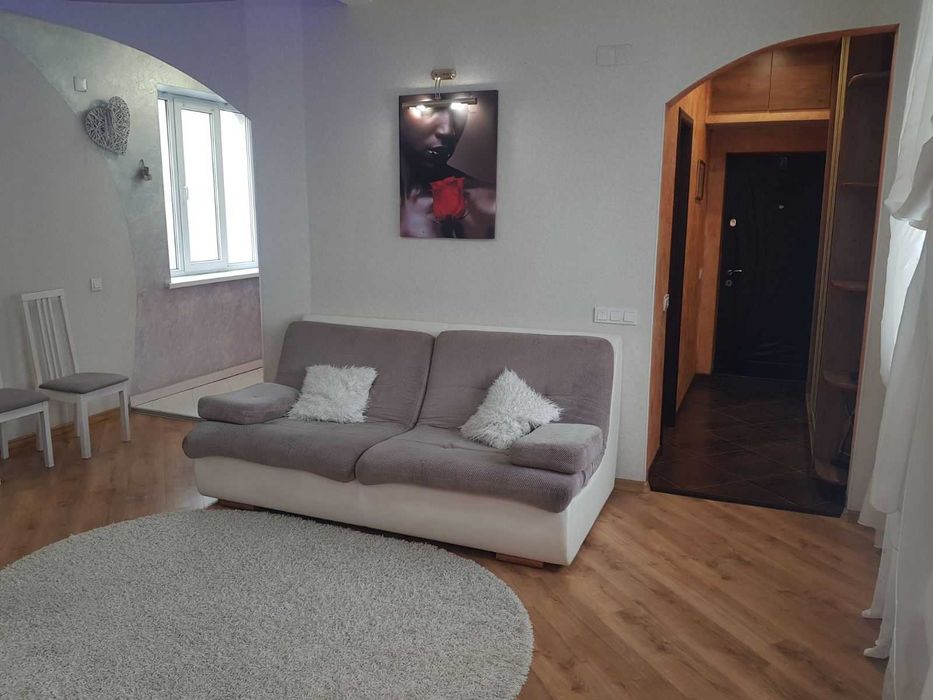 2-х кімнатна квартира , м. Кам'янка-Бузька,  ЦЕНТР