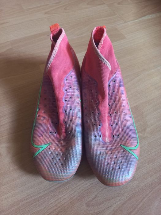 Spzedam buty pilkarskie dla chlopaka