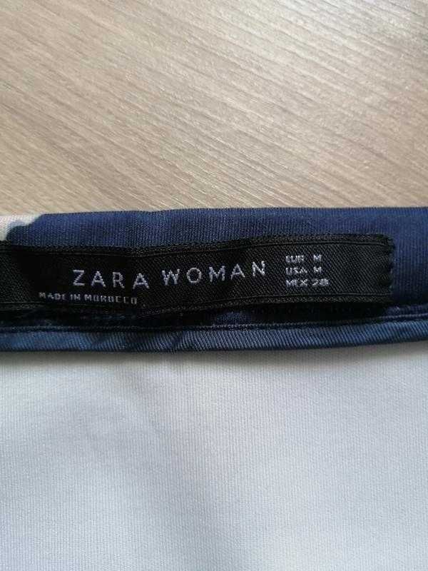 спідниця зволаном у квітковий принт zara