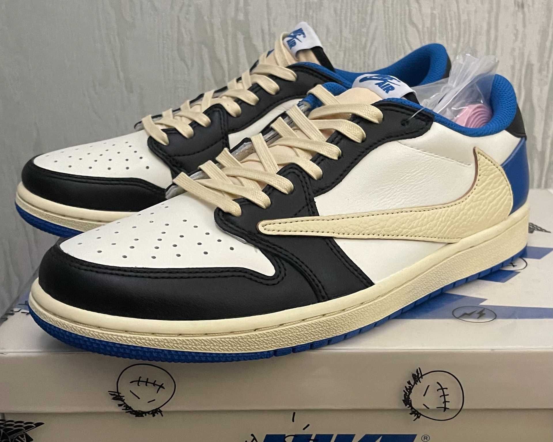 Jordan1Air1RetroLowOGSPFragment x Travis Scott UnisexTrampki R.41