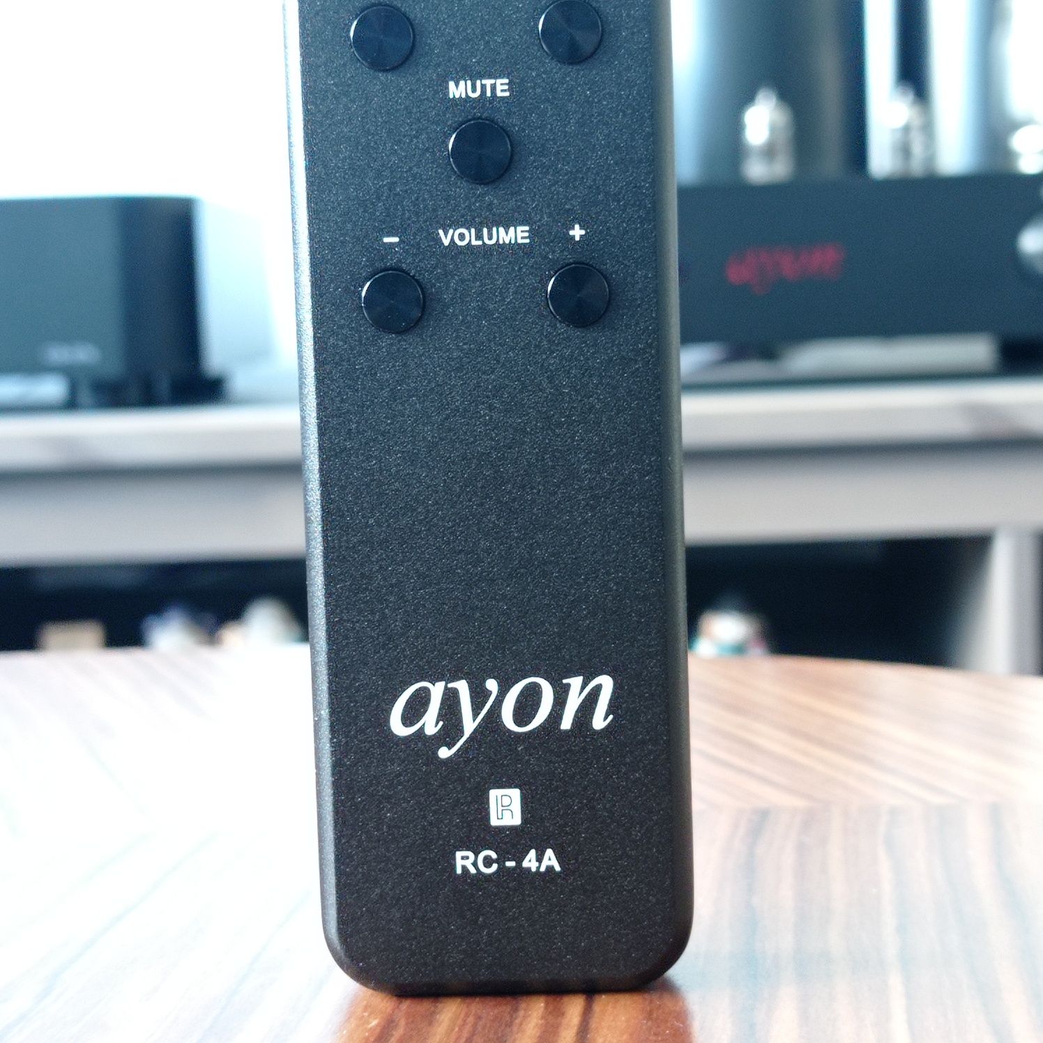 AYON RC-4A pilot nowy