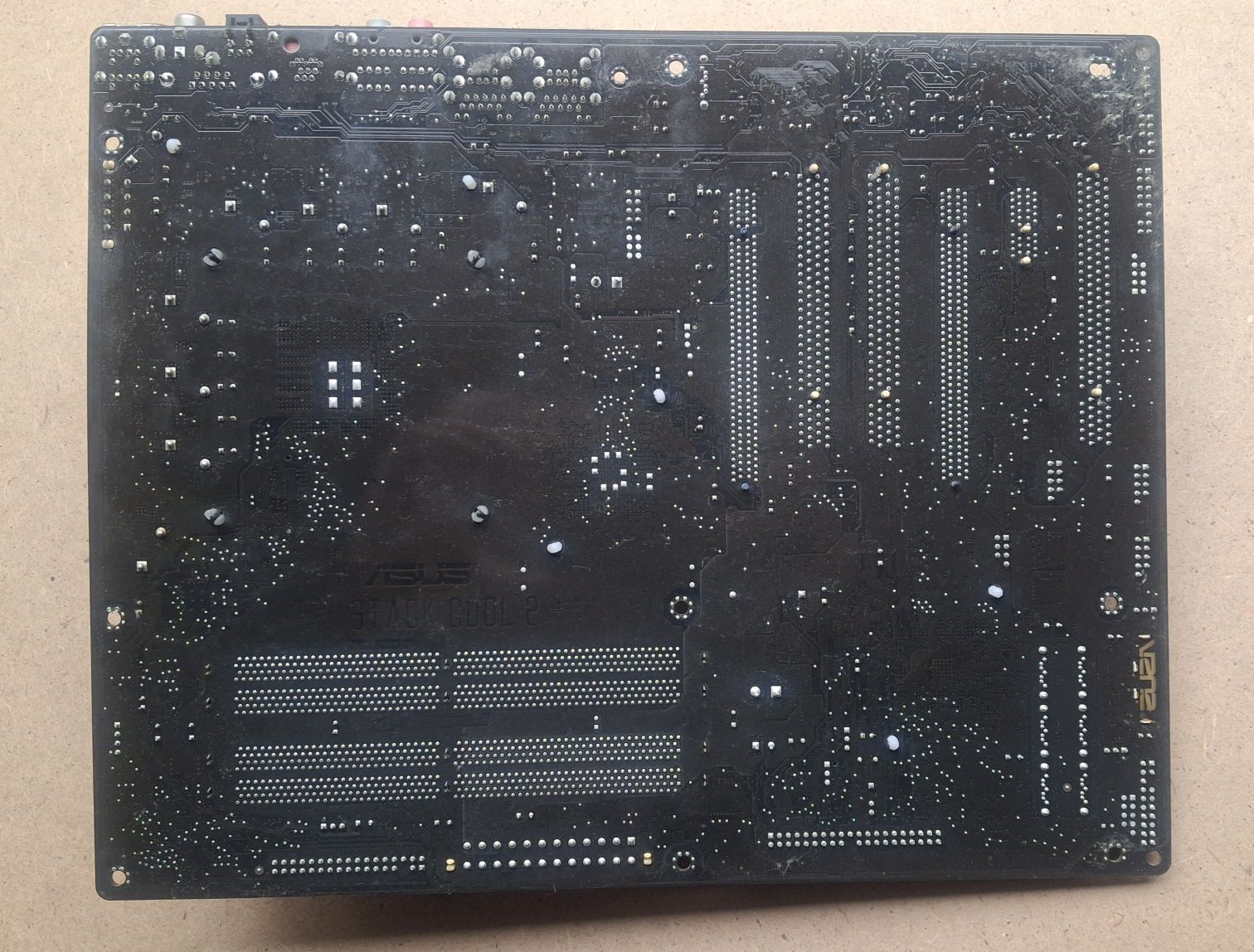 Материнска плата Asus