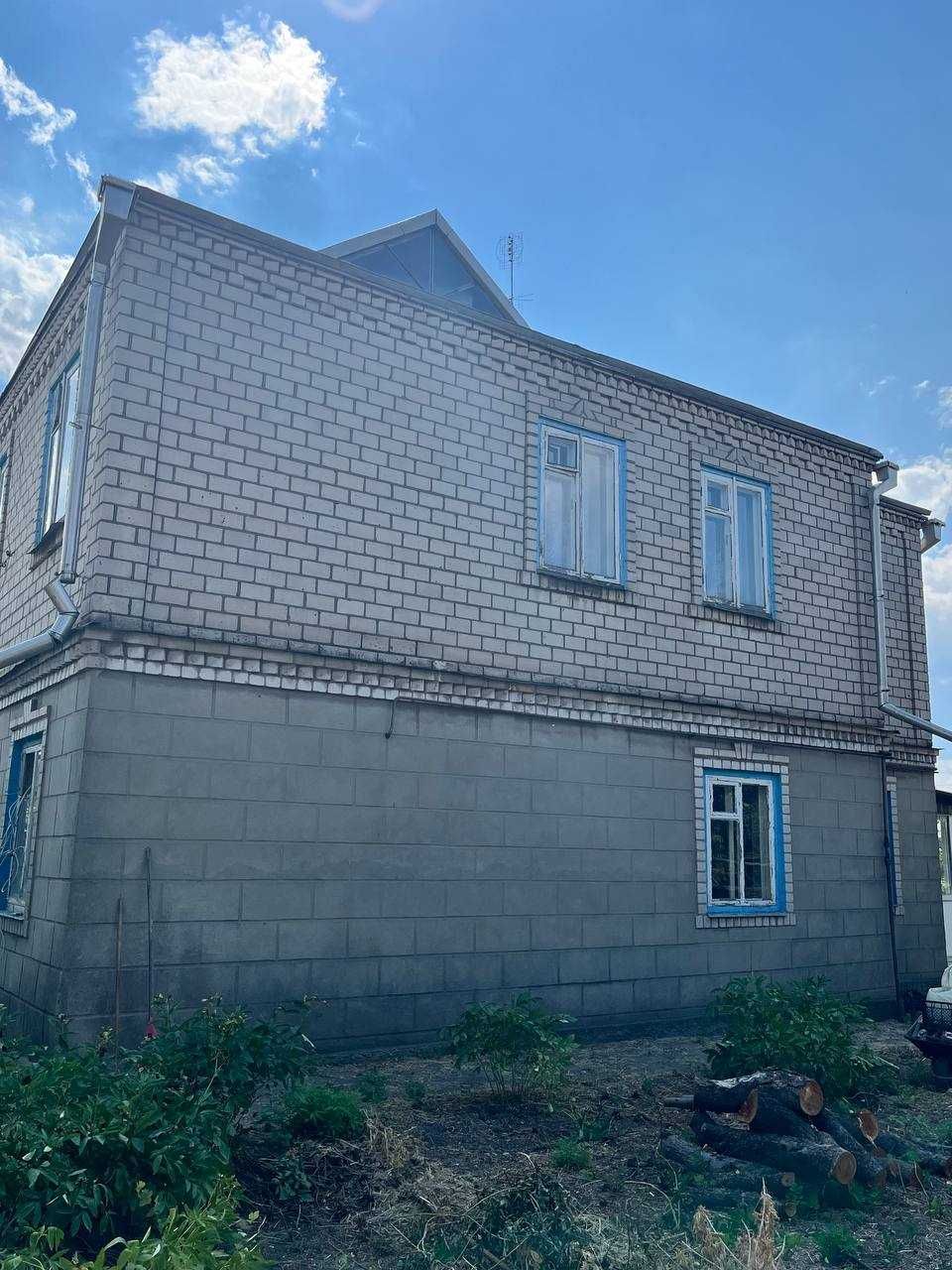 ПРОДАЖ будинку на вул. Пирогова