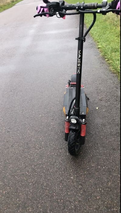 Електро самокат LEWIS majestic