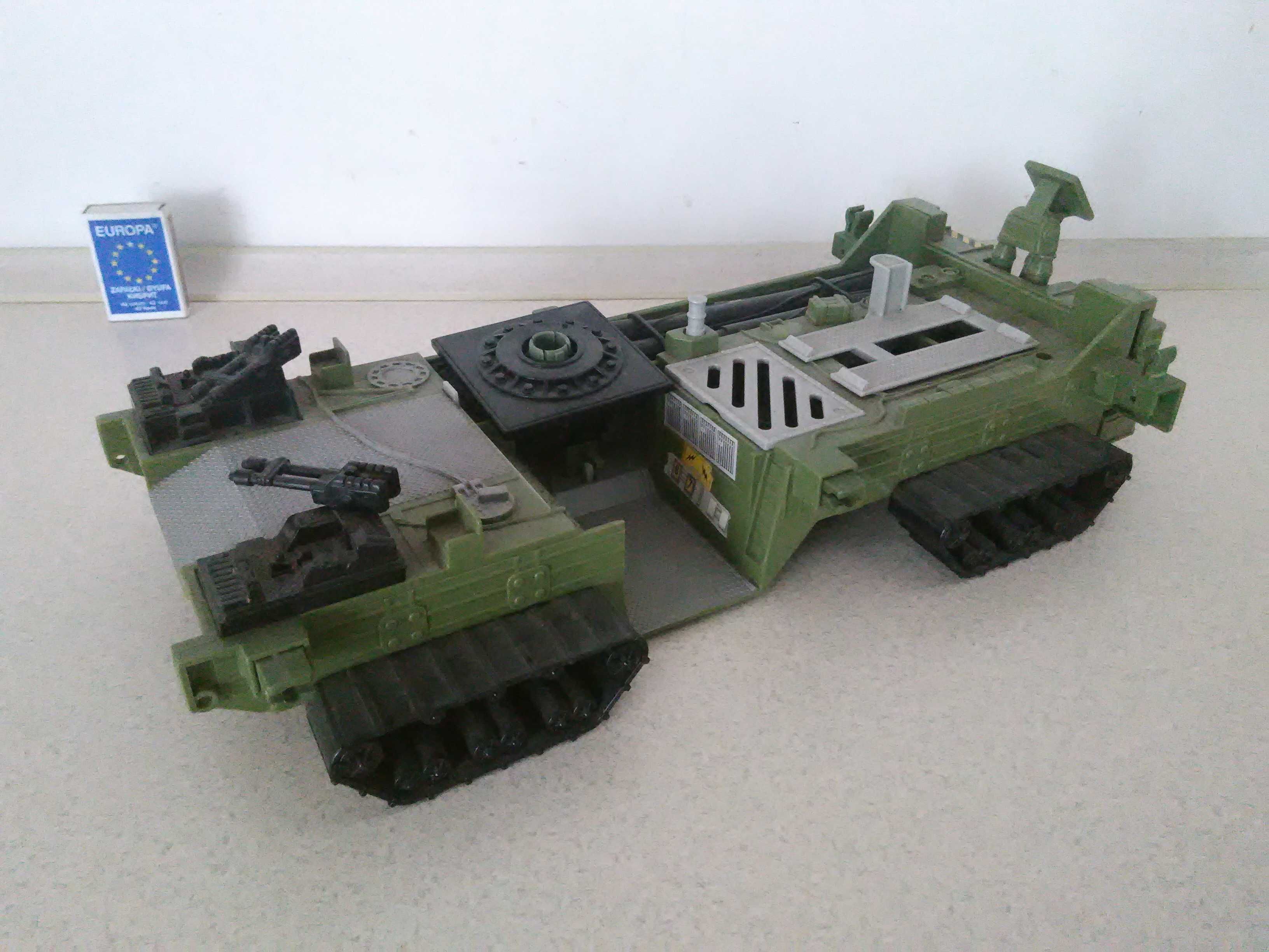 model 1998 MATCHBOX Mattel pojazd gąsienicowy wojskowy kosmiczny czołg
