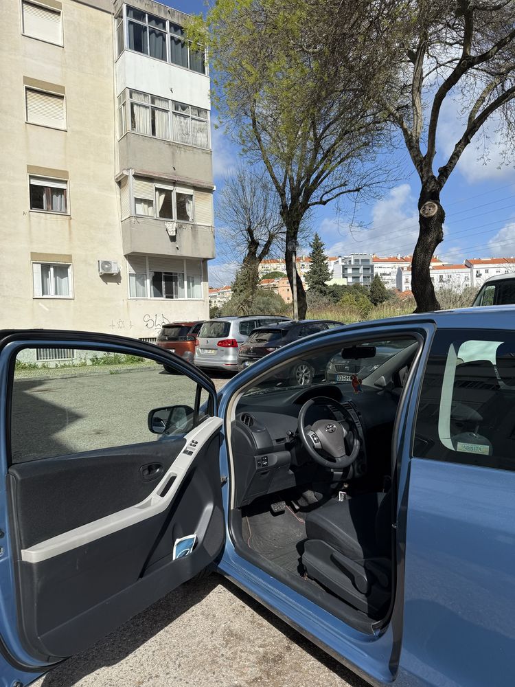 Vendo toyota yaris diesel caixa automatica