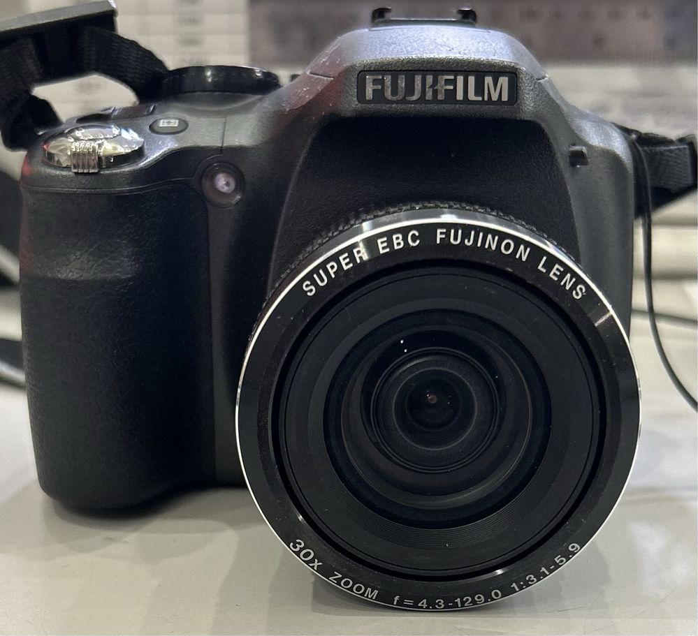 Продам Фотоаппарат Fujifilm Fine Pix SL300