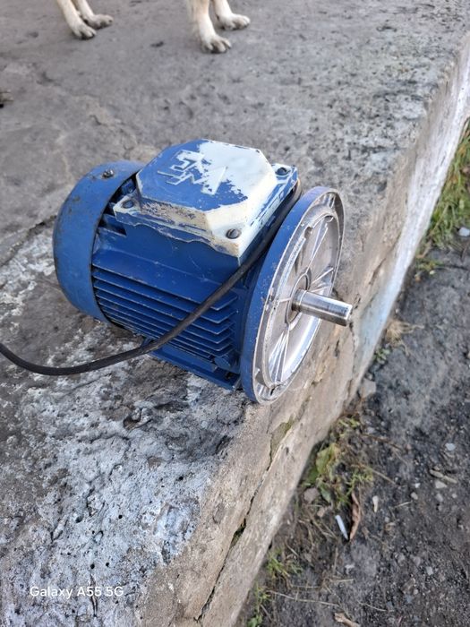 Електродвигун АІР 1.7 кВт 3000 об/хв 220v.