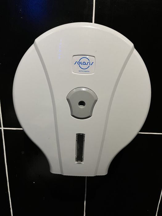 Продам тримачі для паперу, диспенсер для мила