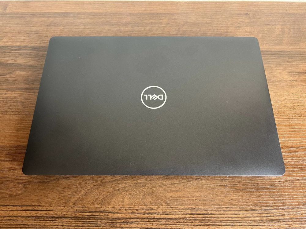 Dell Latitude 5501 15,6 " FHD i7-9850H 32/512 Gb ноутбук