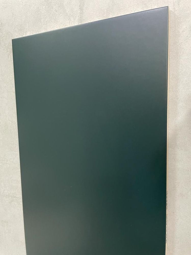Płytki ścienne 30/60 Porcelano Green Mat Zieleń Ciemna zieleń Ceramika