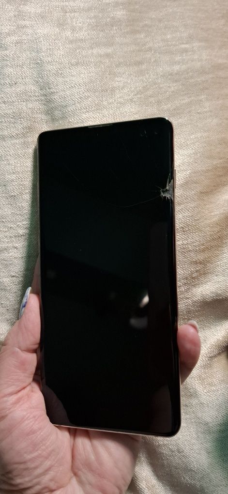 Samsung S10+, 512 Gb + 13 чохлів