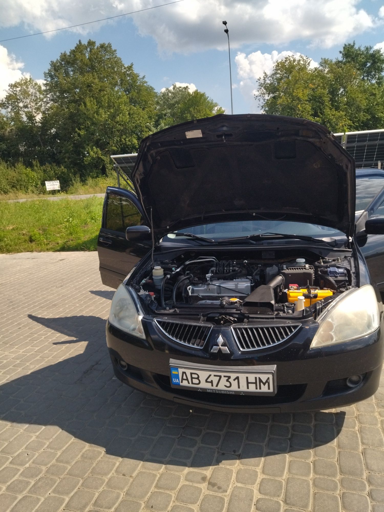 Mitsubishi lancer