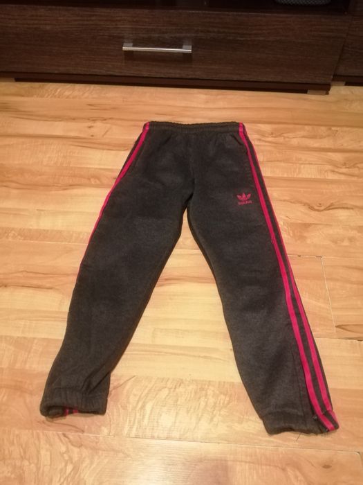 Dresowe spodnie Adidas