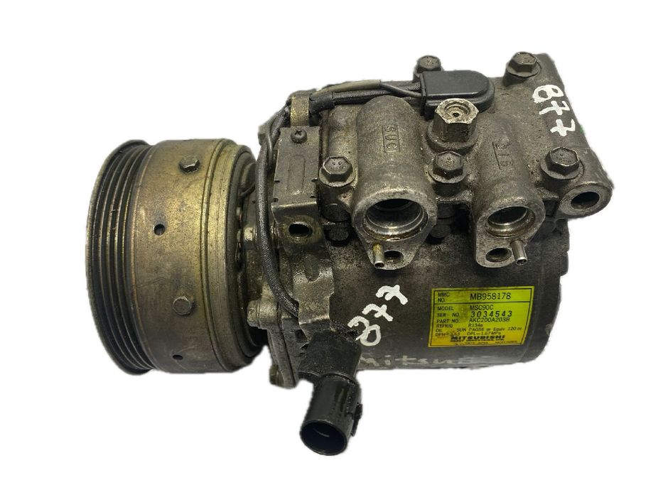 Compressor AC MITSUBISHI Carisma Hatchback (DA_)