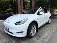 Tesla Y opłacony bezwypadkowy na gwarancji producenta do 2031 roku