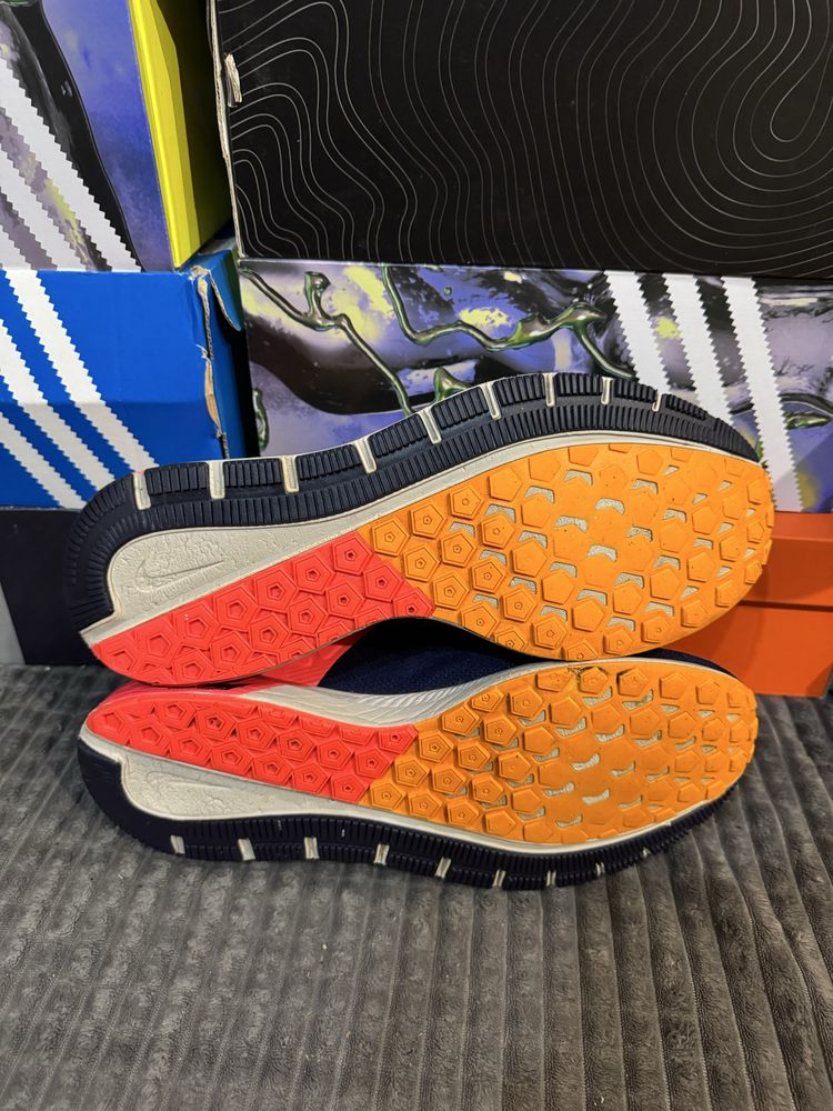 Чоловічі бігові кросівки Nike Air Zoom Structure 22 46(30см) оригінал