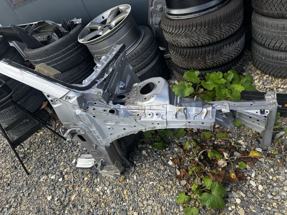 Toyota chr cwiartka prawy przod