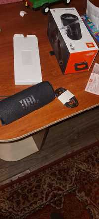 Jbl flip6   майже нова